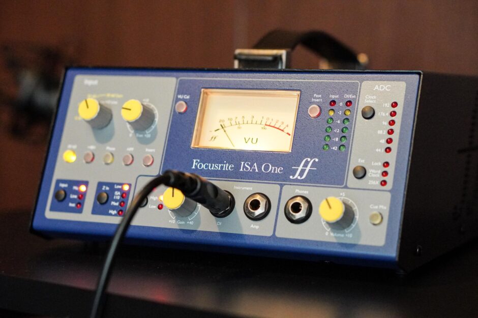 Focusrite ISA One マイクプリアンプの+nuenza.com