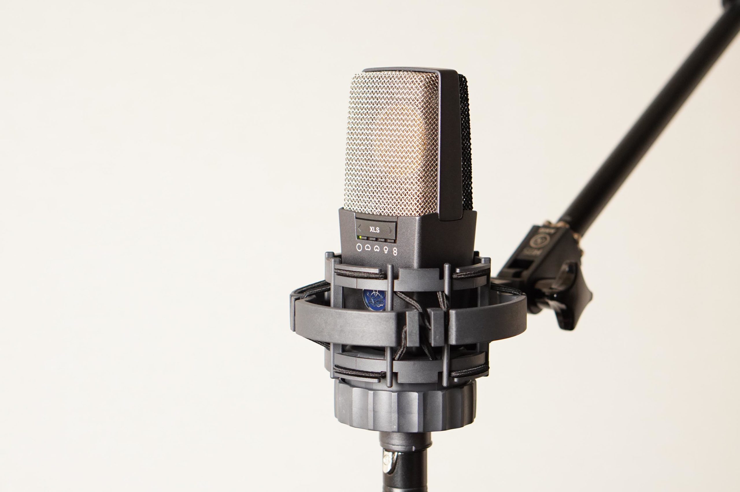 大人の上質 C414 XLS コンデンサーマイク AKG fawe.org