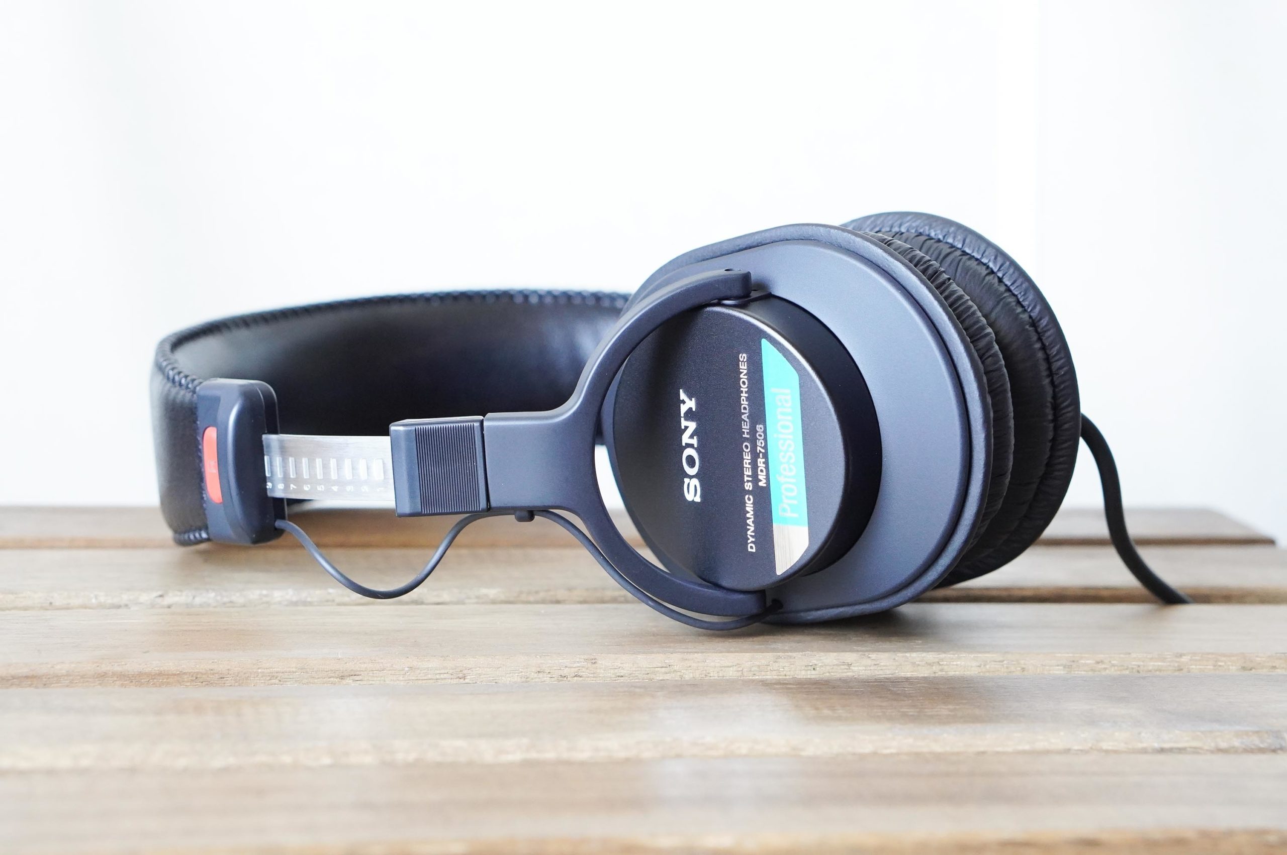 ショップのおすすめアイテムをご紹介 SONY モニターヘッドホン MDR