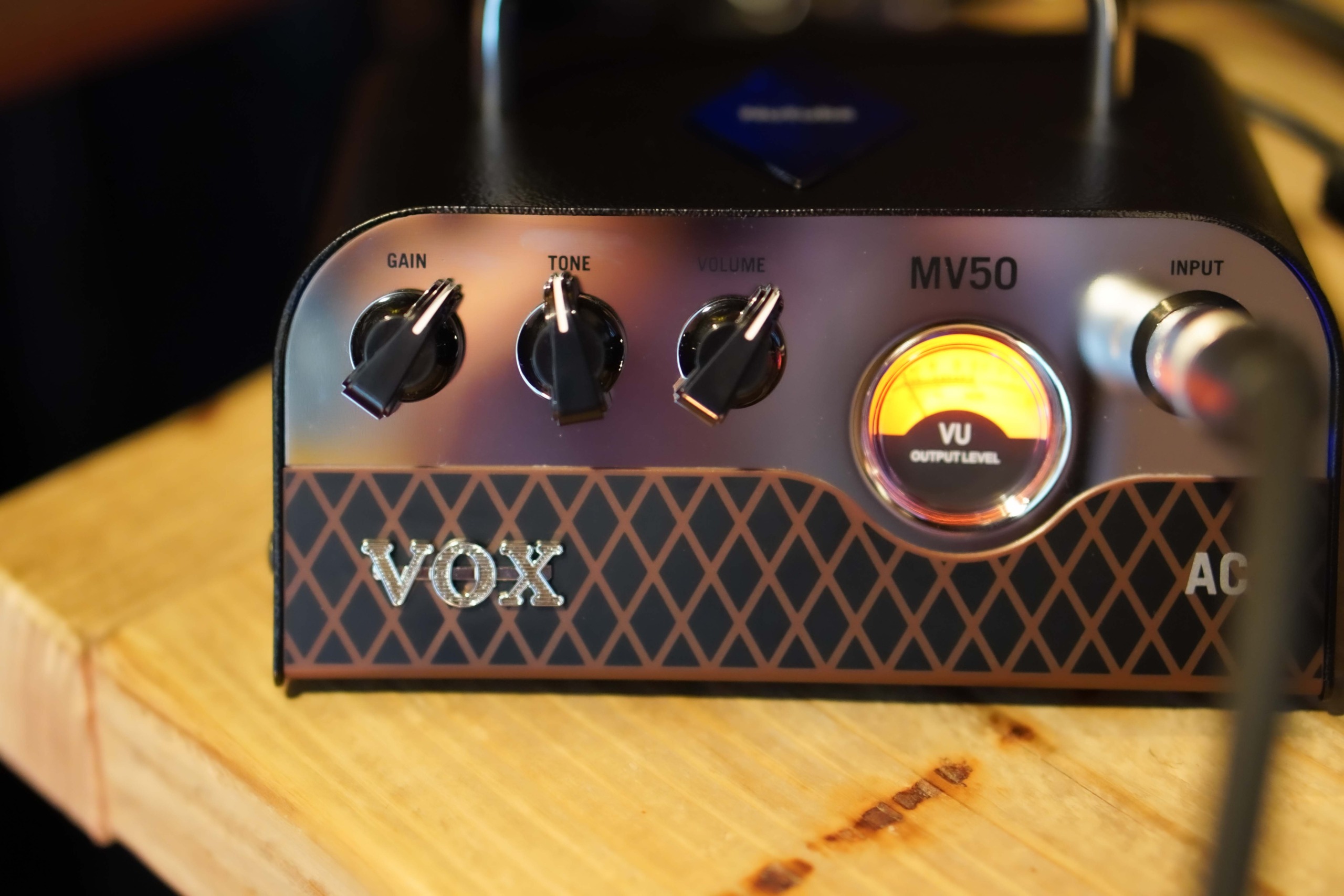 VOX MV50 ACの使用レビュー！超小型だけど本格ギターアンプ。LINE録音 