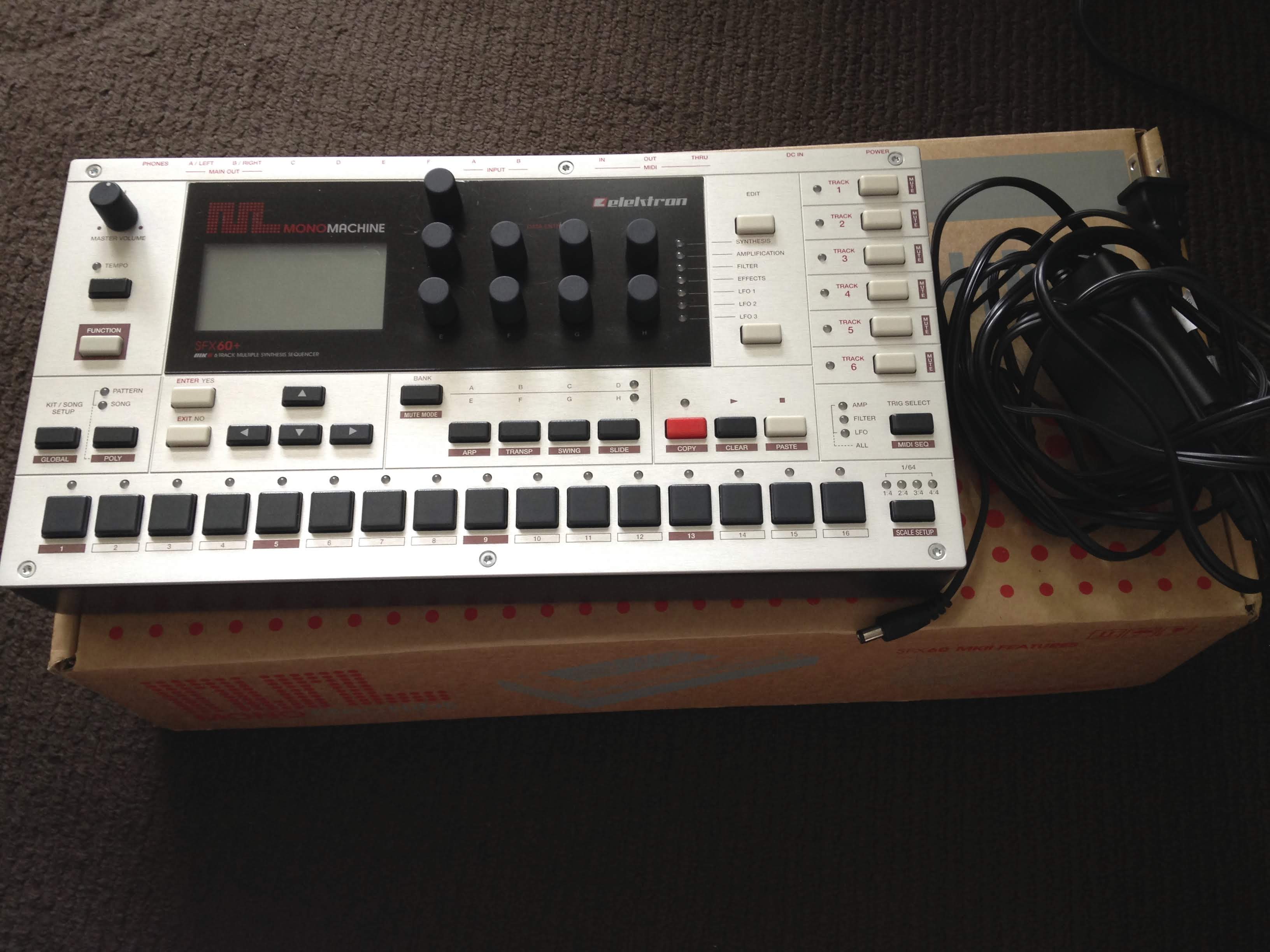 Elektron Digitoneレビュー｜FMシンセが苦手でもハマった音とDigitakt